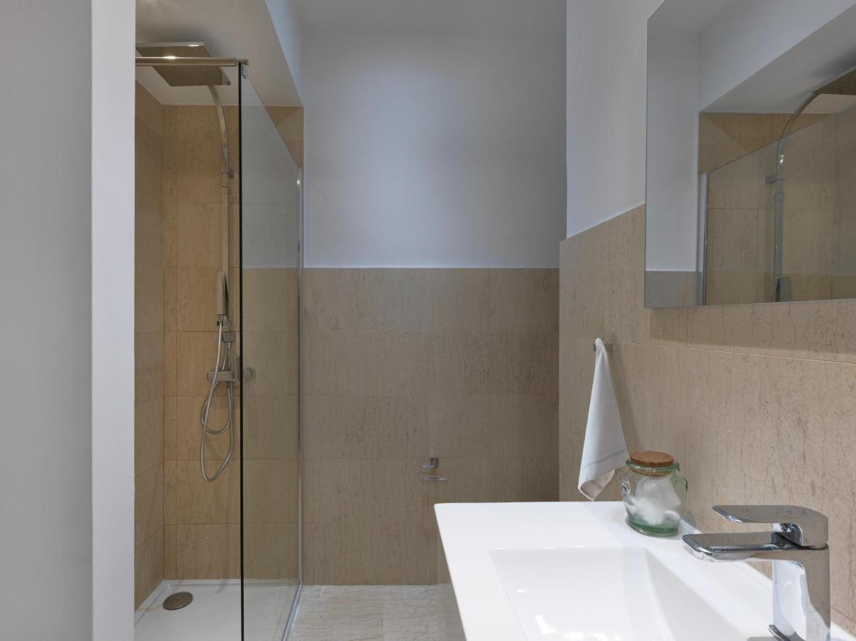 Newly Renovated Apartment In The Heart Of Athens Luaran gambar